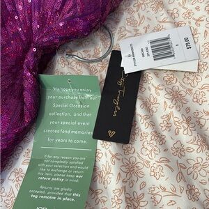 Hoco dress 
never worn 
Size 9
Best offer Worn
Purple